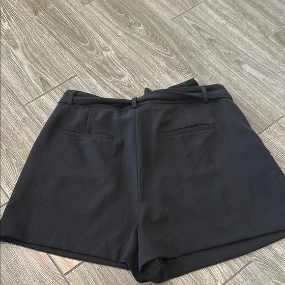 LOFT Black High Waist Shorts with Elastic Waistband and Drawstring - Picture 4 of 4